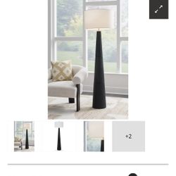 Ashley’s Hallsburg lamp - New In box