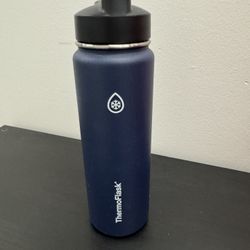ThermoFlask Insulated Water Bottle with Straw Lid (Blue)