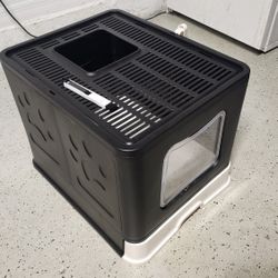 Enclosed Cat litter box, vertical exit