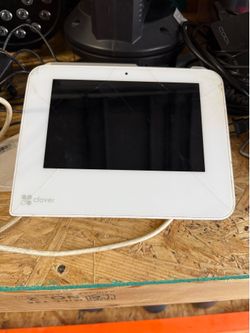 Clover Customer Display POS Screen – Works Great – Cracked Glass