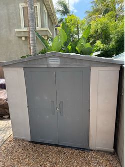 8ft x 8ft Resin outdoor storage shed