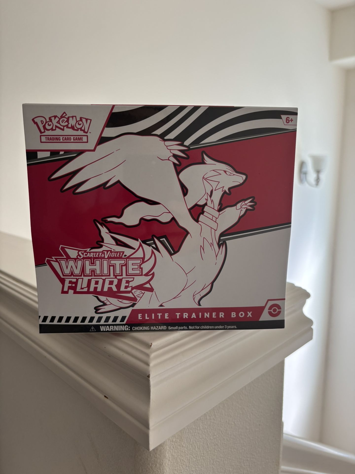 Pokemon White Flare ETB New Unopened 