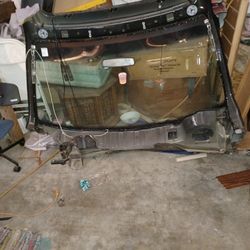 2017 Front Windshield Ford Expedition 