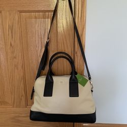 Kate spade black ivory leather handbag 50 for Sale in Elgin IL