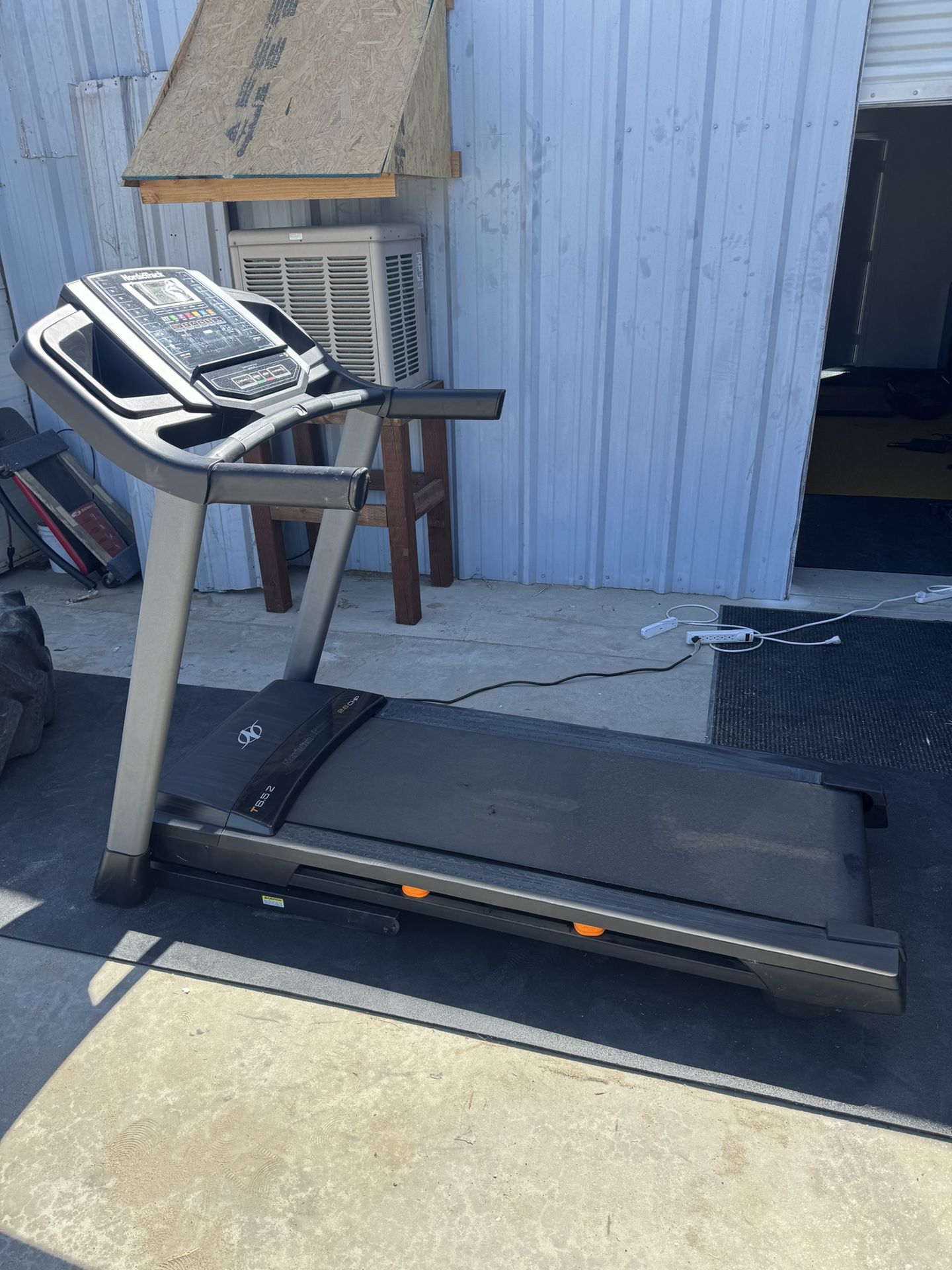 Nordic Track Treadmill