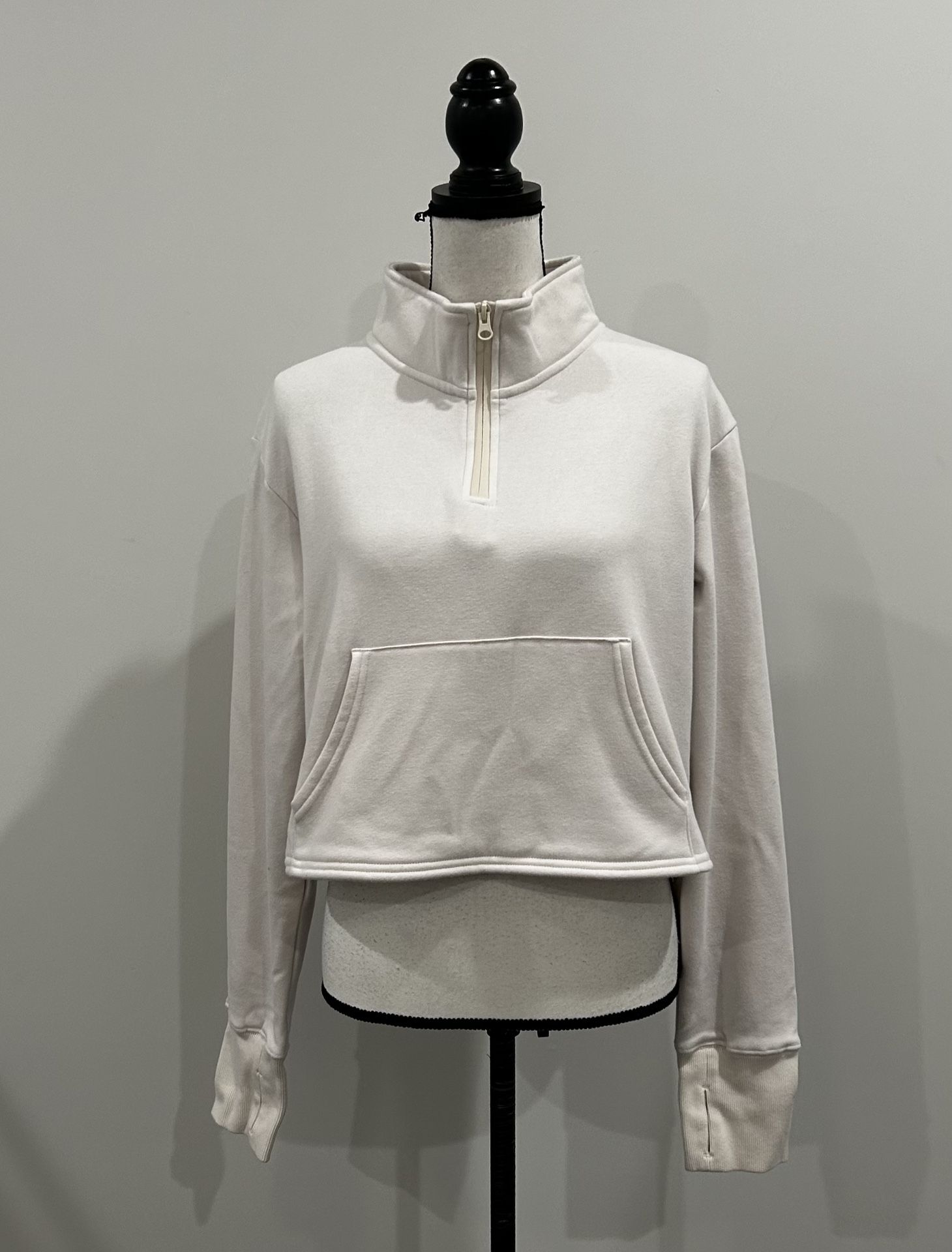 Senita Athletics Cropped Pullover