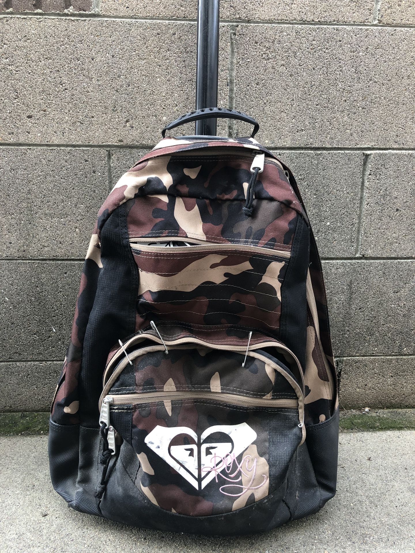 Roxy 2 piece back pack/luggage set $50