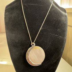 Mother Of Pearl Silver Pendant 