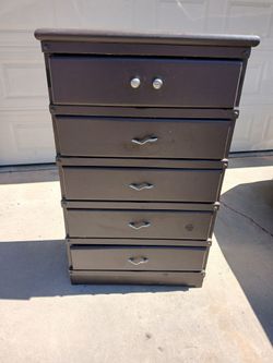 Dresser