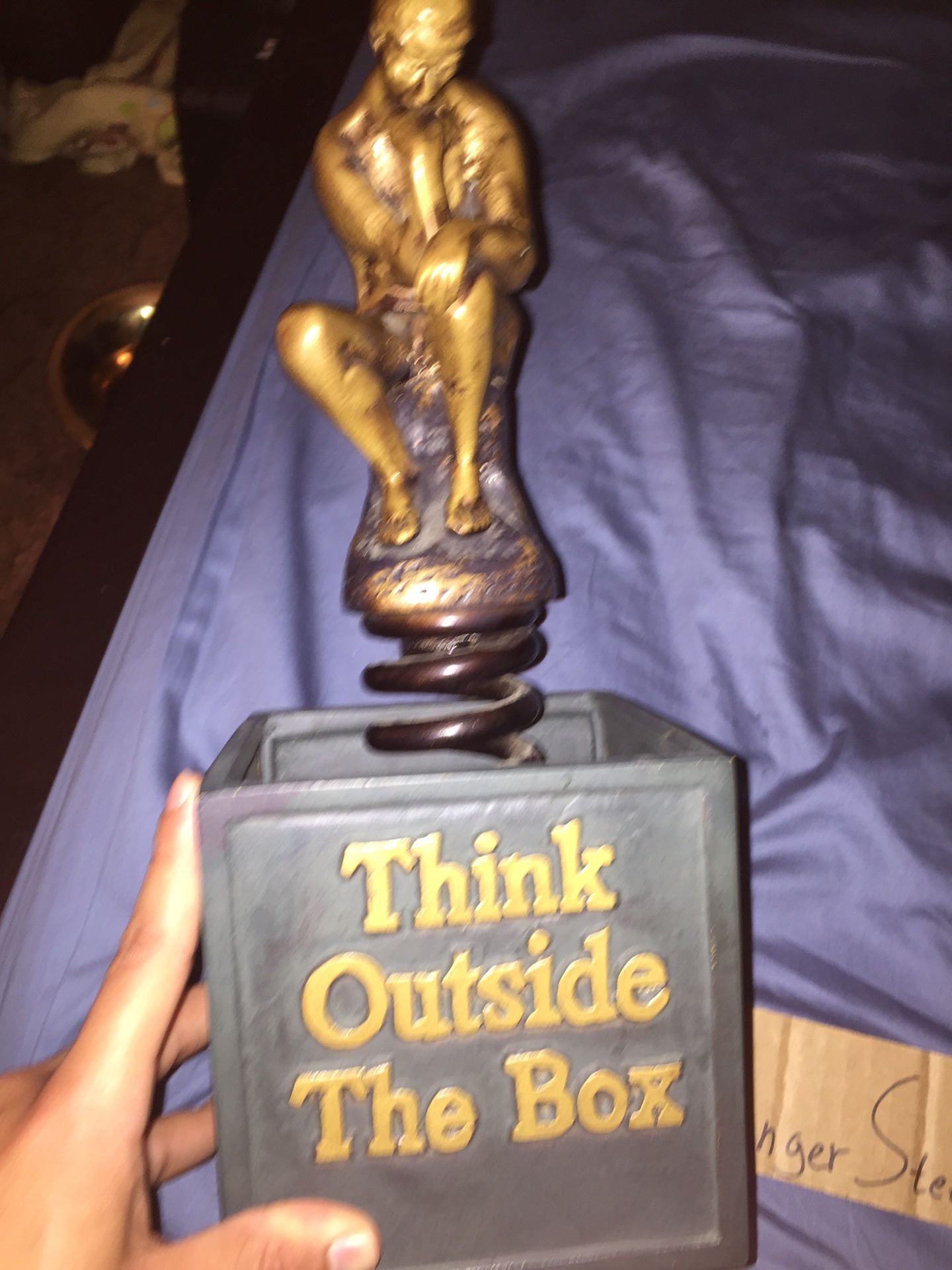 Think outside the box statue 281/2500