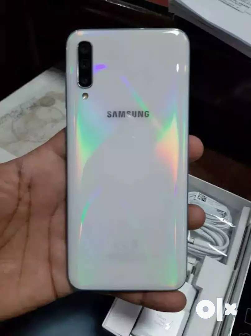 Samsung A50 almost new. Unlocked