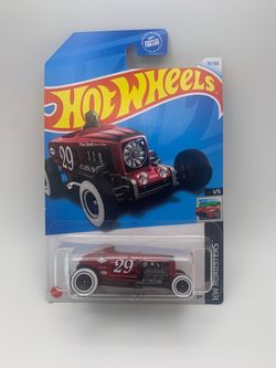 Hot Wheels HW Roadsters No. 29 Die-Cast Car