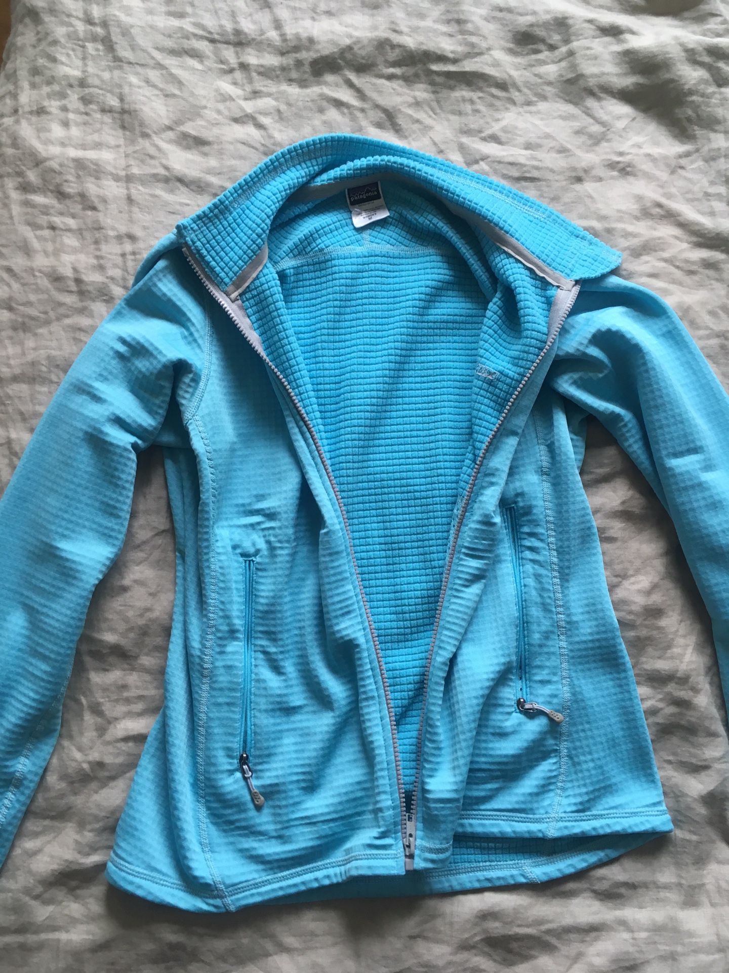 Women’s (M) Patagonia R1 Full-Zip Jacket