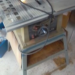Saw Table