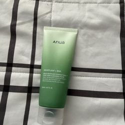 Heartleaf + BHA Deep Cleansing Foam 