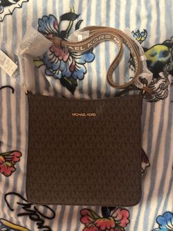 Michael Kors jet set travel