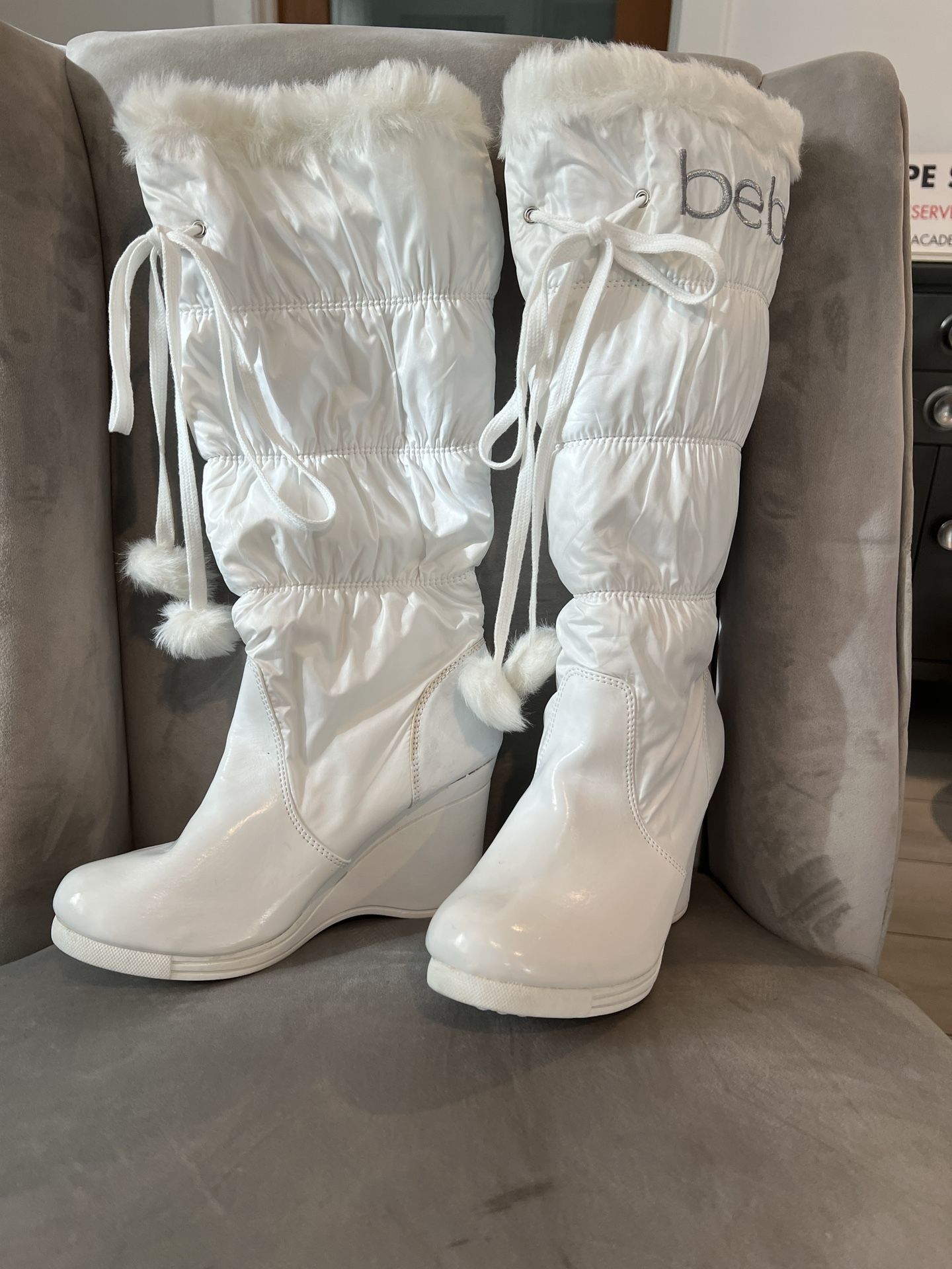 White Bebe Women’s Boots Size 8.5