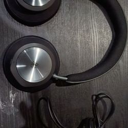 Bang & Olufsen Portal 