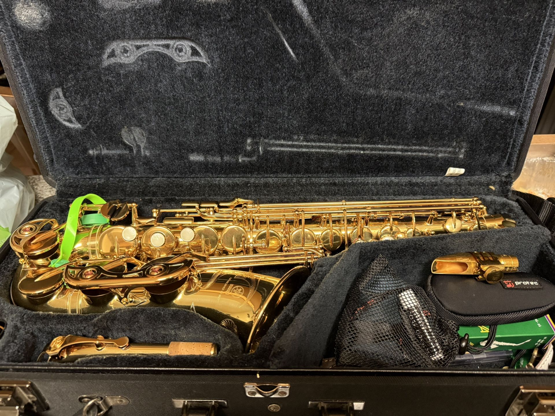 Professional Yamaha Alto Saxophone YAS 62-II