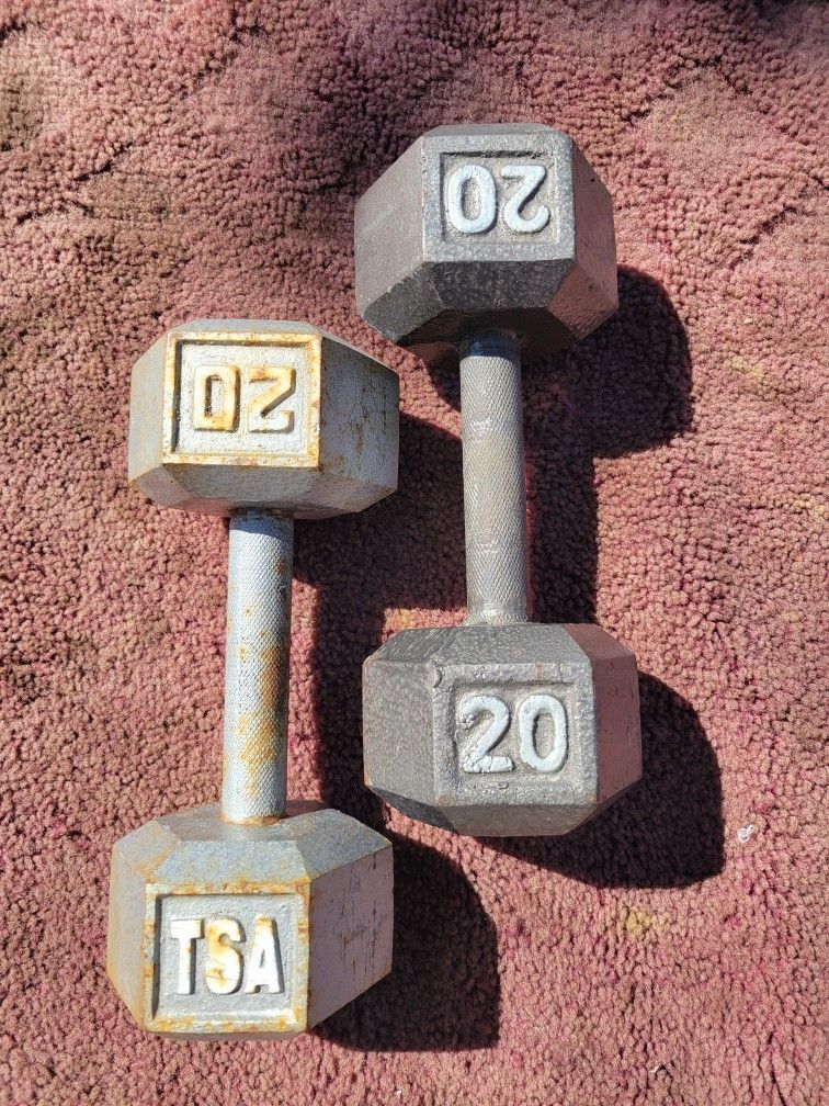 SET OF 20LB HEXHEAD DUMBBELLS 
2-20s.   TOTAL 40LBs
7111 S. WESTERN WALGREENS 
$40.  CASH ONLY AS IS