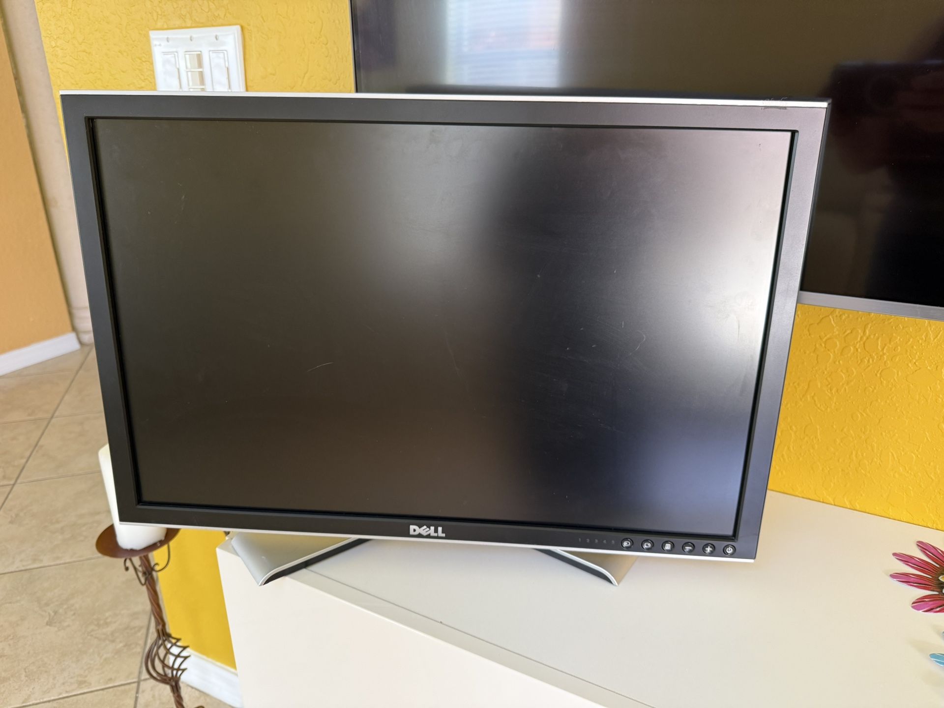 Monitor - 24” Dell Excellent Condition.