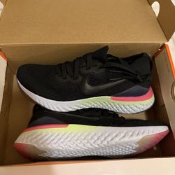 Women’s Nike Running Shoes Size 6.5