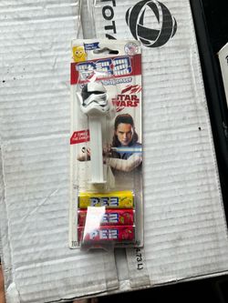 Star Wars The Last Jedi Stormtrooper PEZ Candy & Dispenser