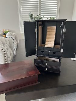 Box jewelry