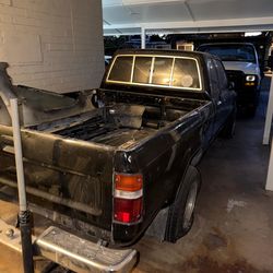 1992 Toyota Pick-Up on offerup