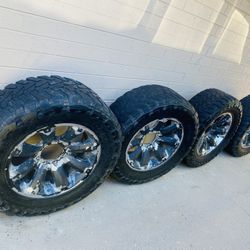 4 Tires/ llantas TOYO 35x12.5 20MT With 2 spare parts (con 2 refacciones)