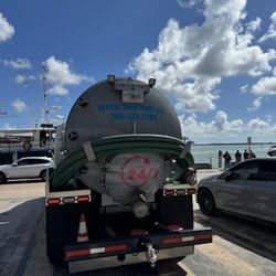 Septic Tank Pump Out 