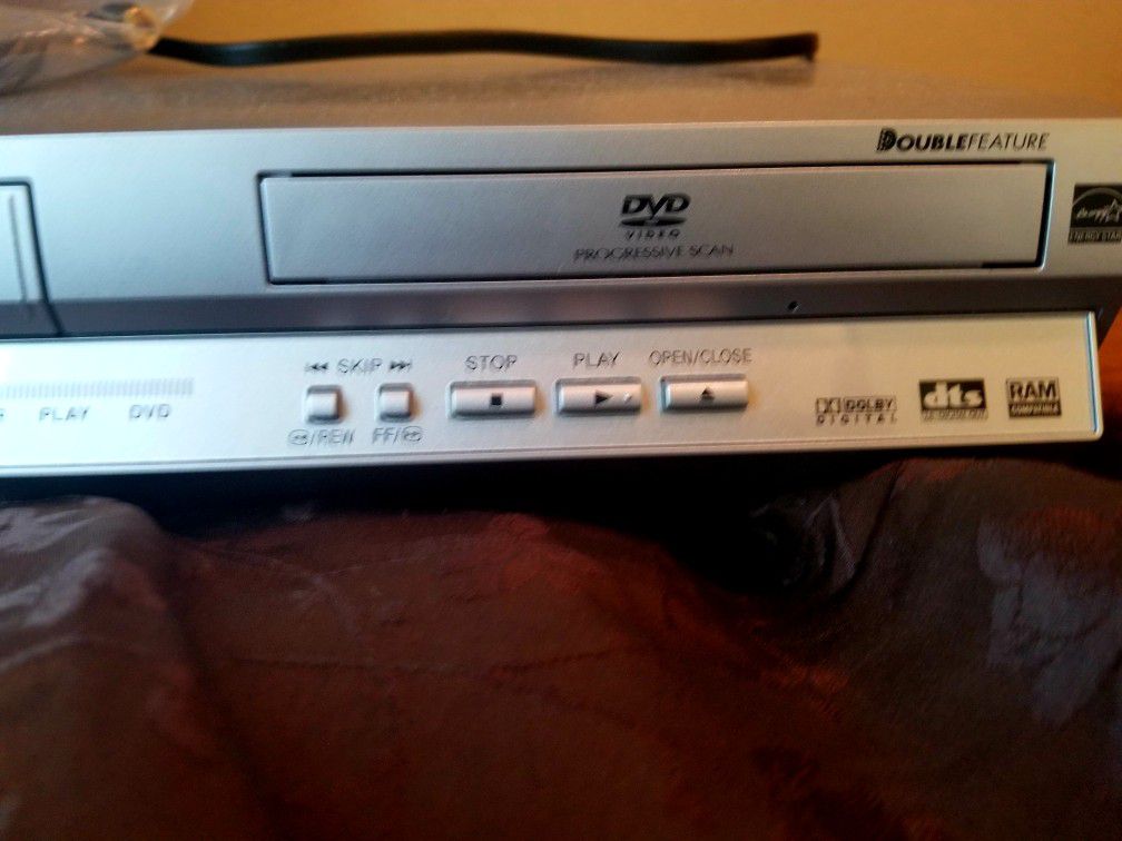 VHS/DVD PLAYER AND RECORDED.