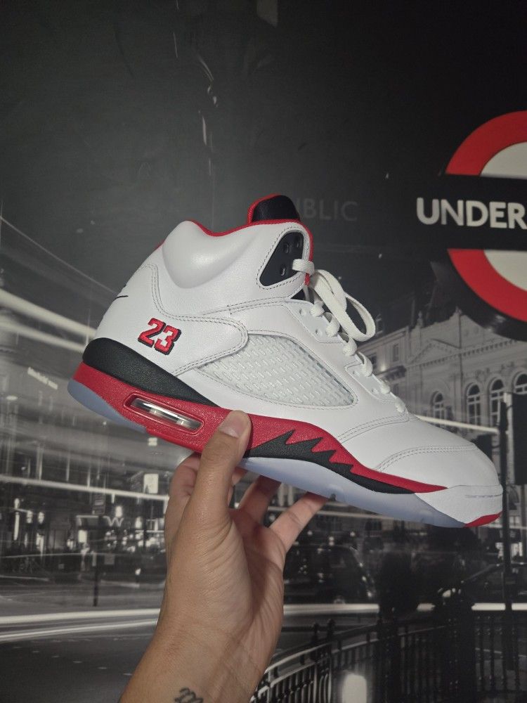 Jordan 5 'Fire Red Black Tongue