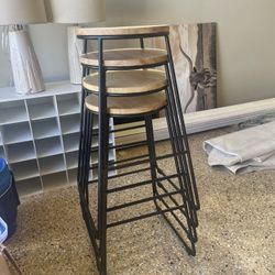 4 Counter Stools