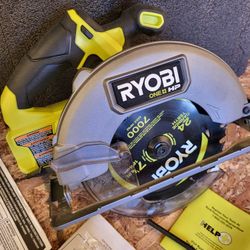 Ryobi ONE+ HP 18V Brushless Cordless 7-1/4 in. Circular Saw (Tool Only)