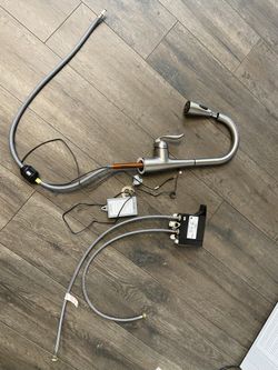 Moen Arbor Pull Down Faucet With Sensor