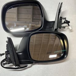 LA Zona Auto Parts 2003 and 2004 Toyota Tundra Black Mirrors Espejos Retrovisores Electricos