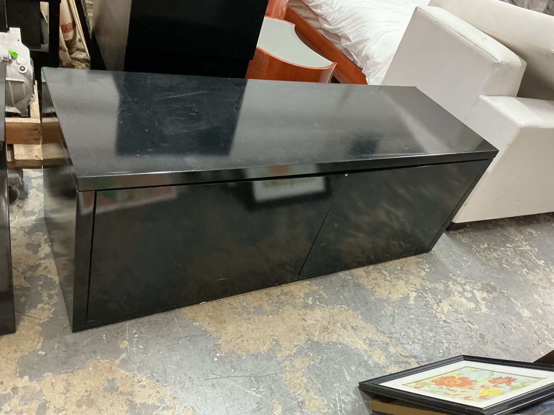 TV Stand Good Condition