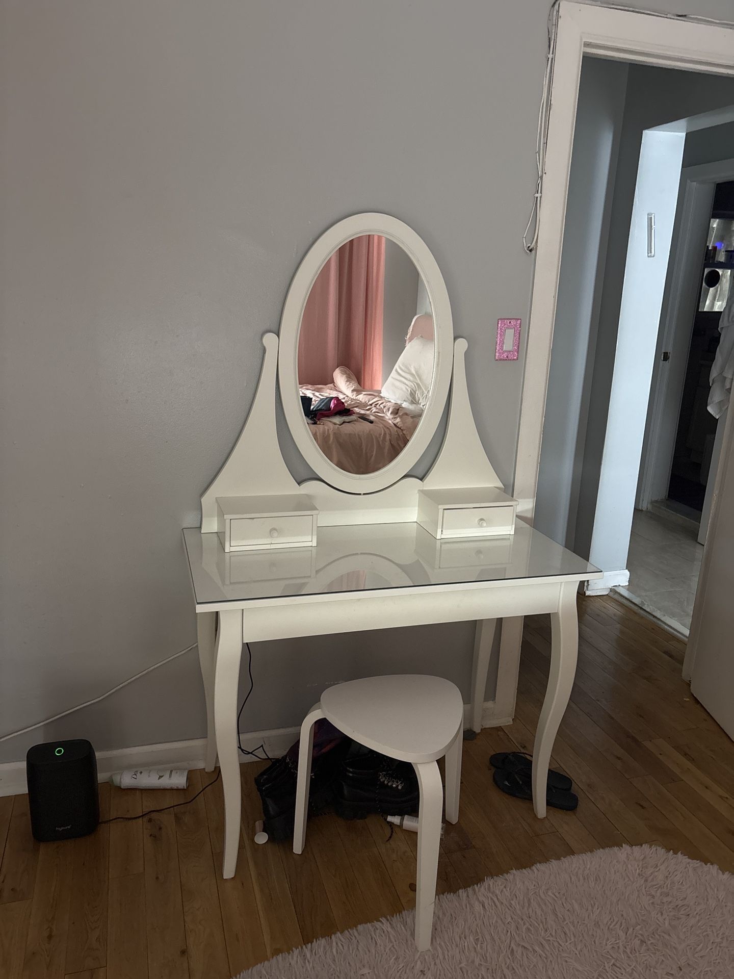 White Vanity with Stool
