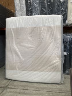Cal King SEALY Hybrid Mattress. Brand New With Warranty.