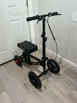 Knee scooter