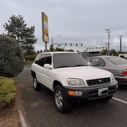 1999 Toyota Rav4
