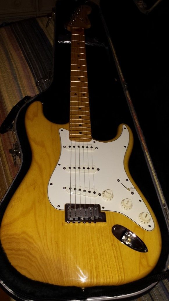 2000 American Standard Stratocaster.