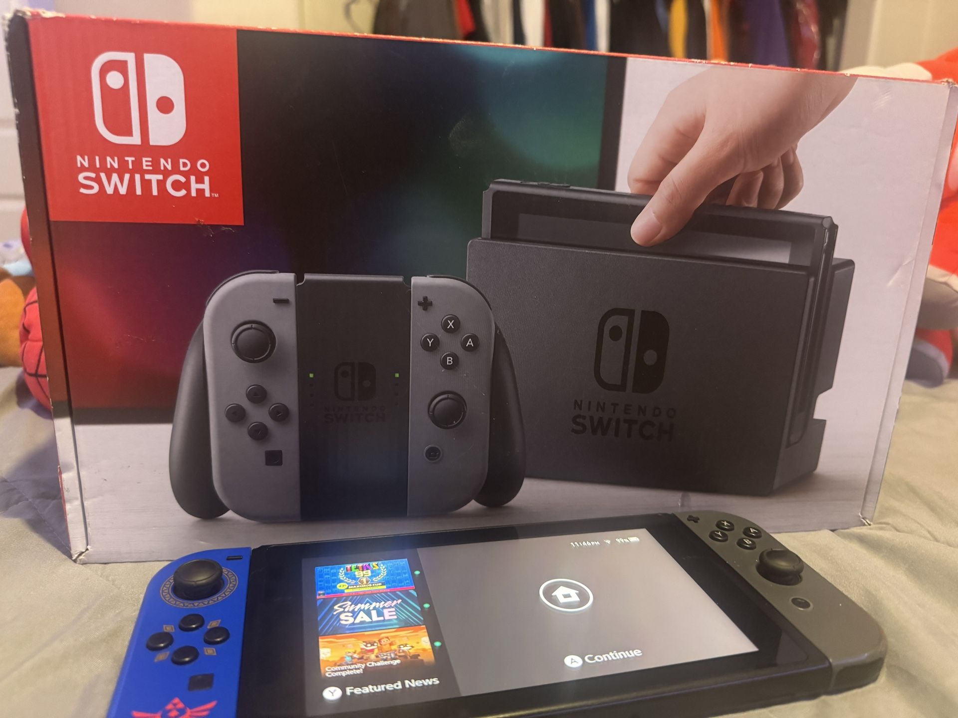 Nintendo Switch V1 – Original Box + Games