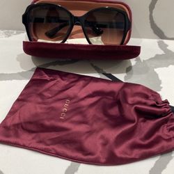 GUCCI Sunglasses 