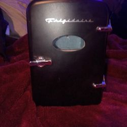 Frigidaire Mini Fridge