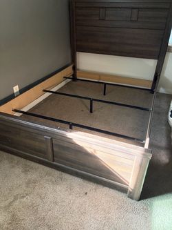 Queen Dark Brown Wood Bed Frame with Headboard