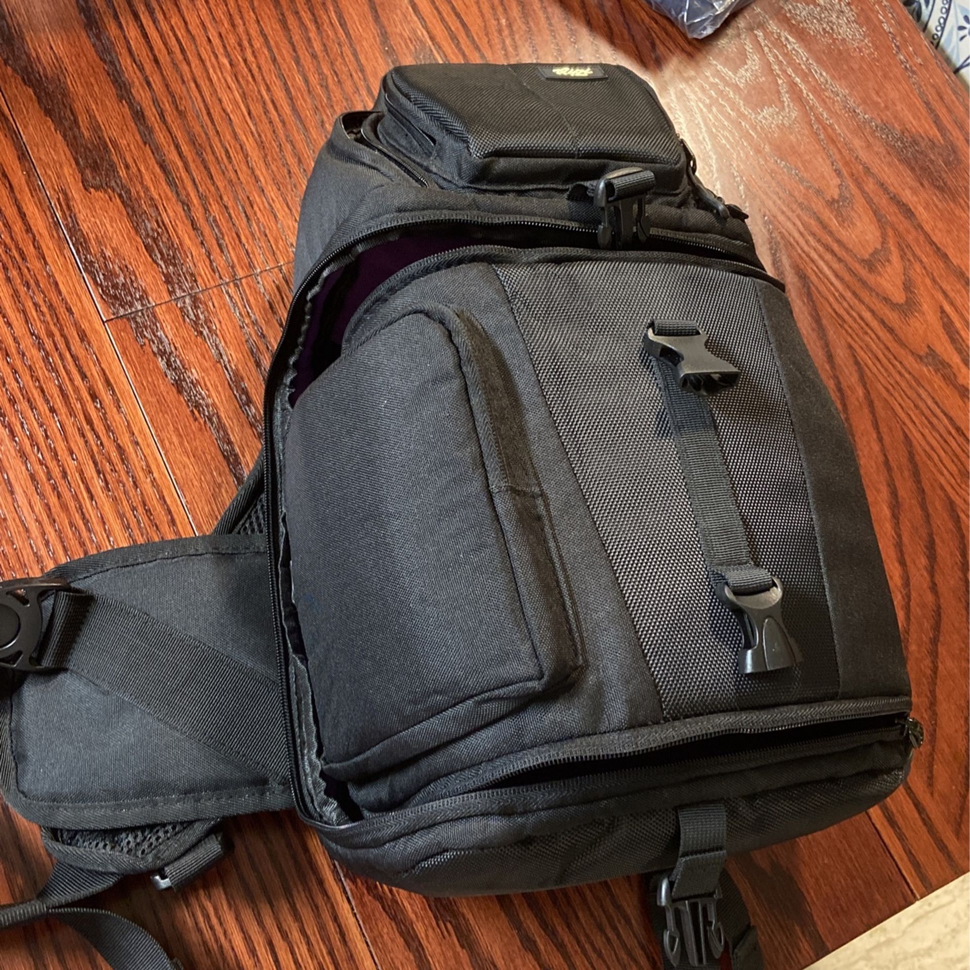 Qipi Sling bag Style Camera Case Backpack 