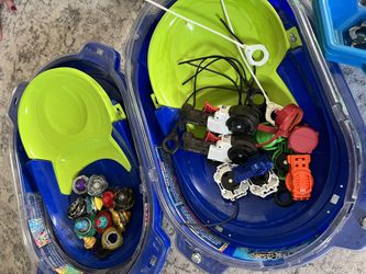 Beyblade Burst Rise Hypersphere Vortex Climb Battle Set. Includes 8 Launchers    