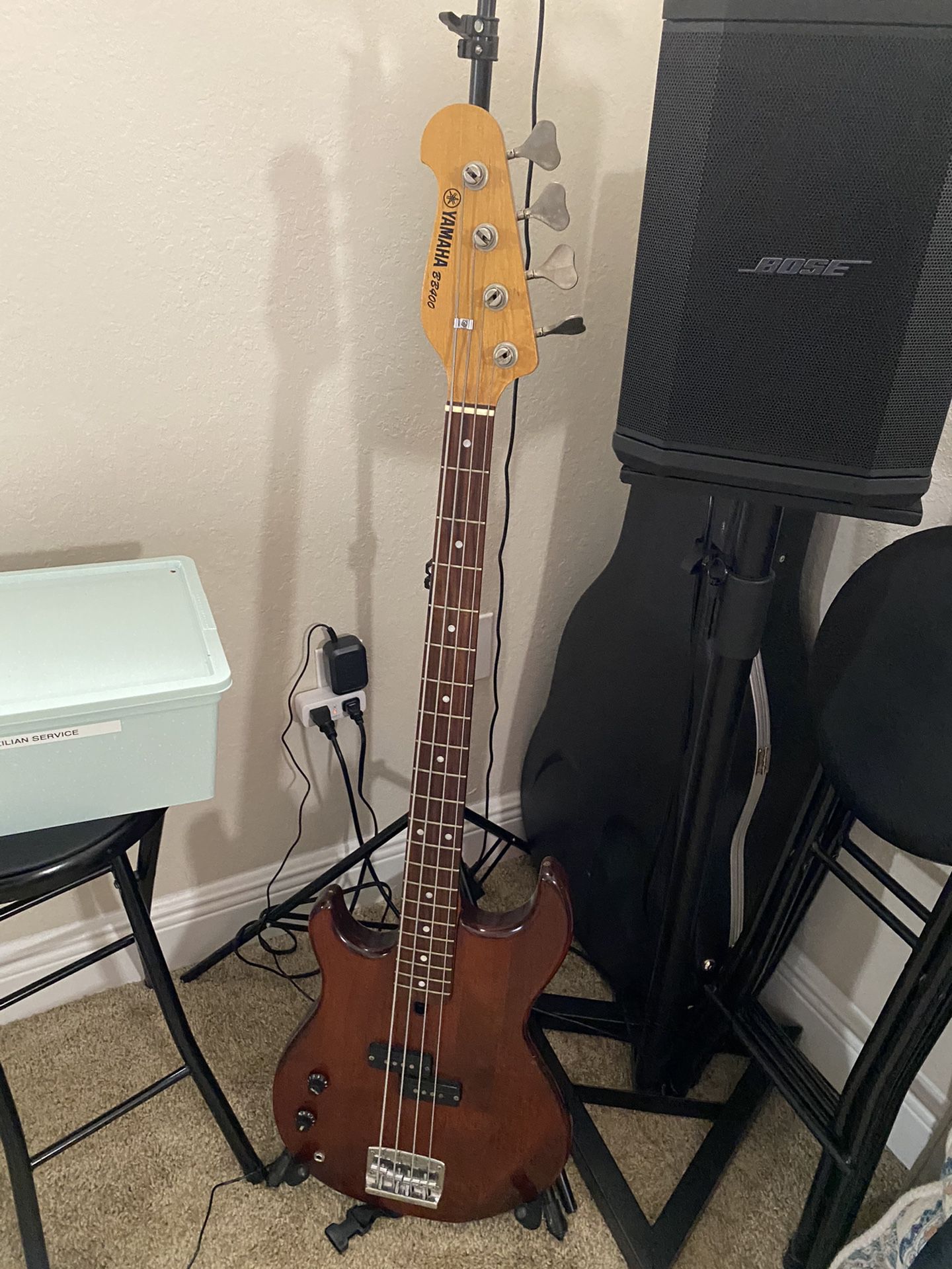Yamaha BB400 Bass Guitar